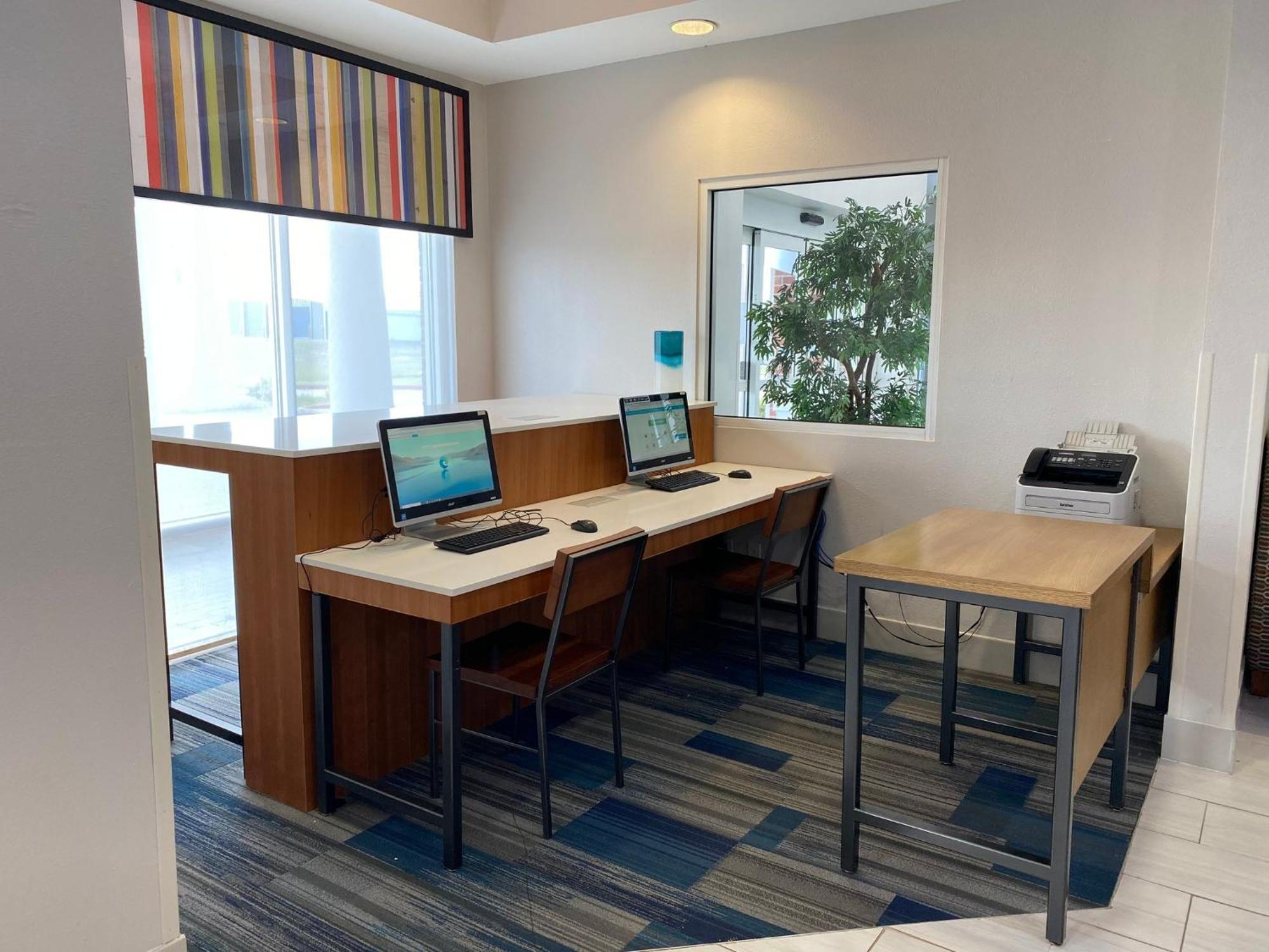 Holiday Inn Express - Eunice By Ihg Bagian luar foto