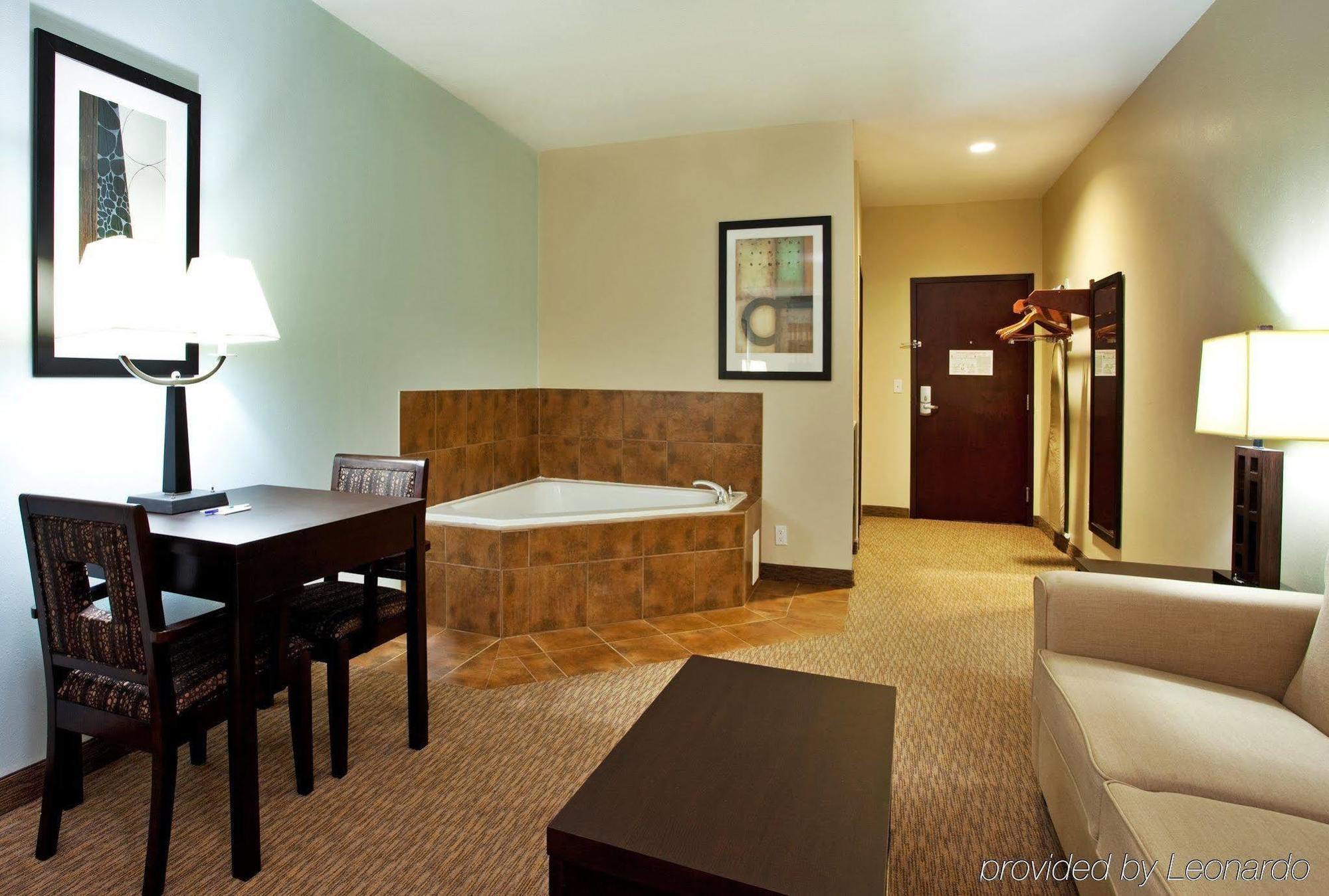 Holiday Inn Express - Eunice By Ihg Bagian luar foto