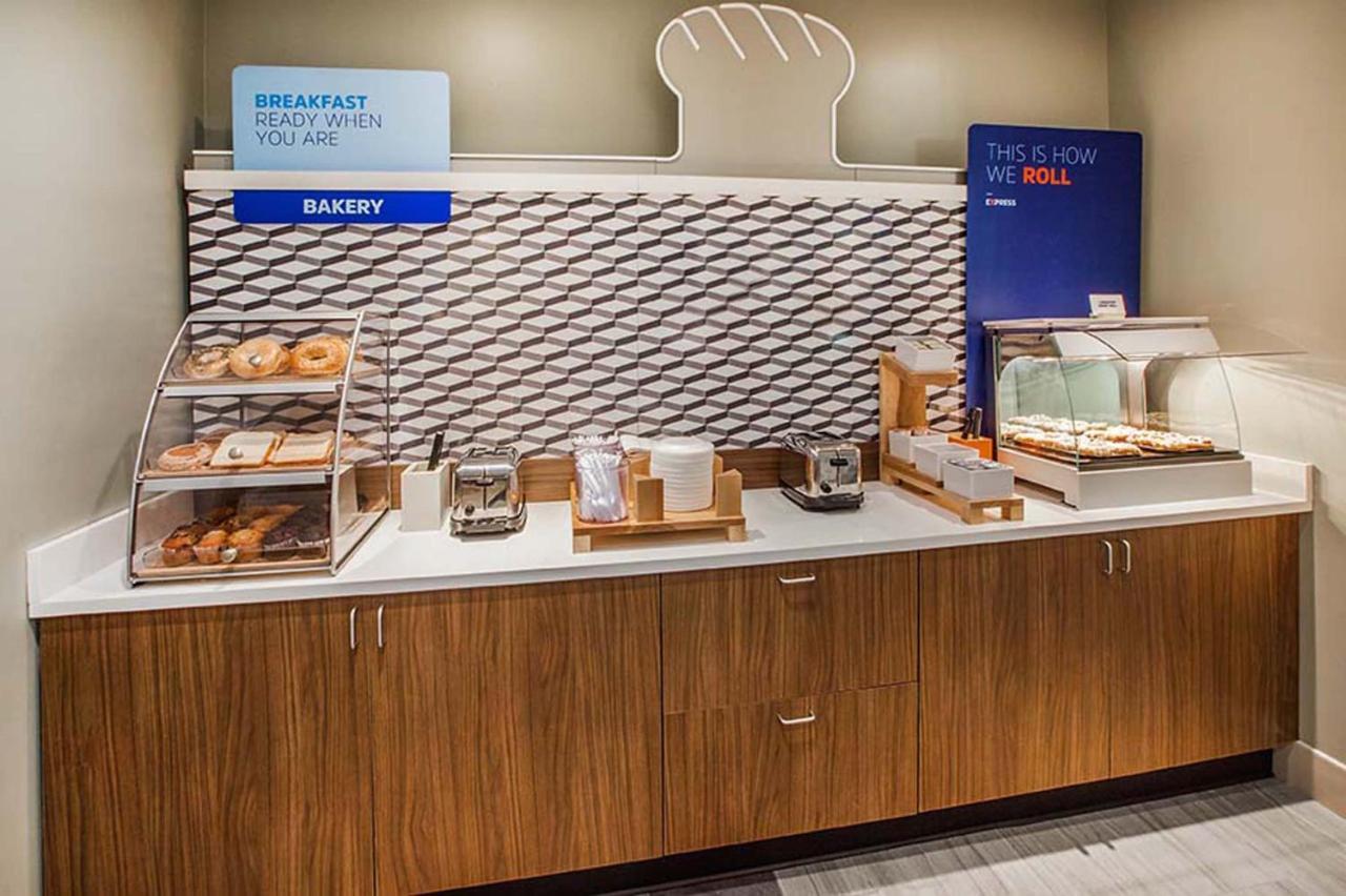 Holiday Inn Express - Eunice By Ihg Bagian luar foto